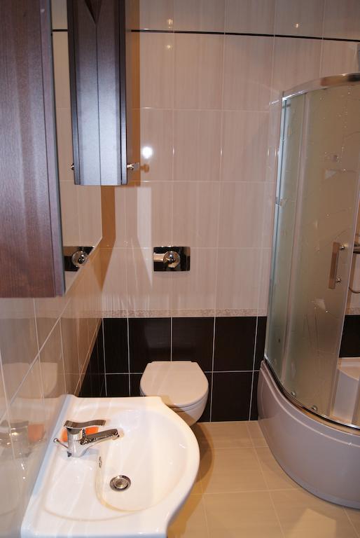 Gdanskie Apartamenty - Apartamenty - Dluga Z Widokiem Na Ratusz I Nad Motlawa Szoba fotó